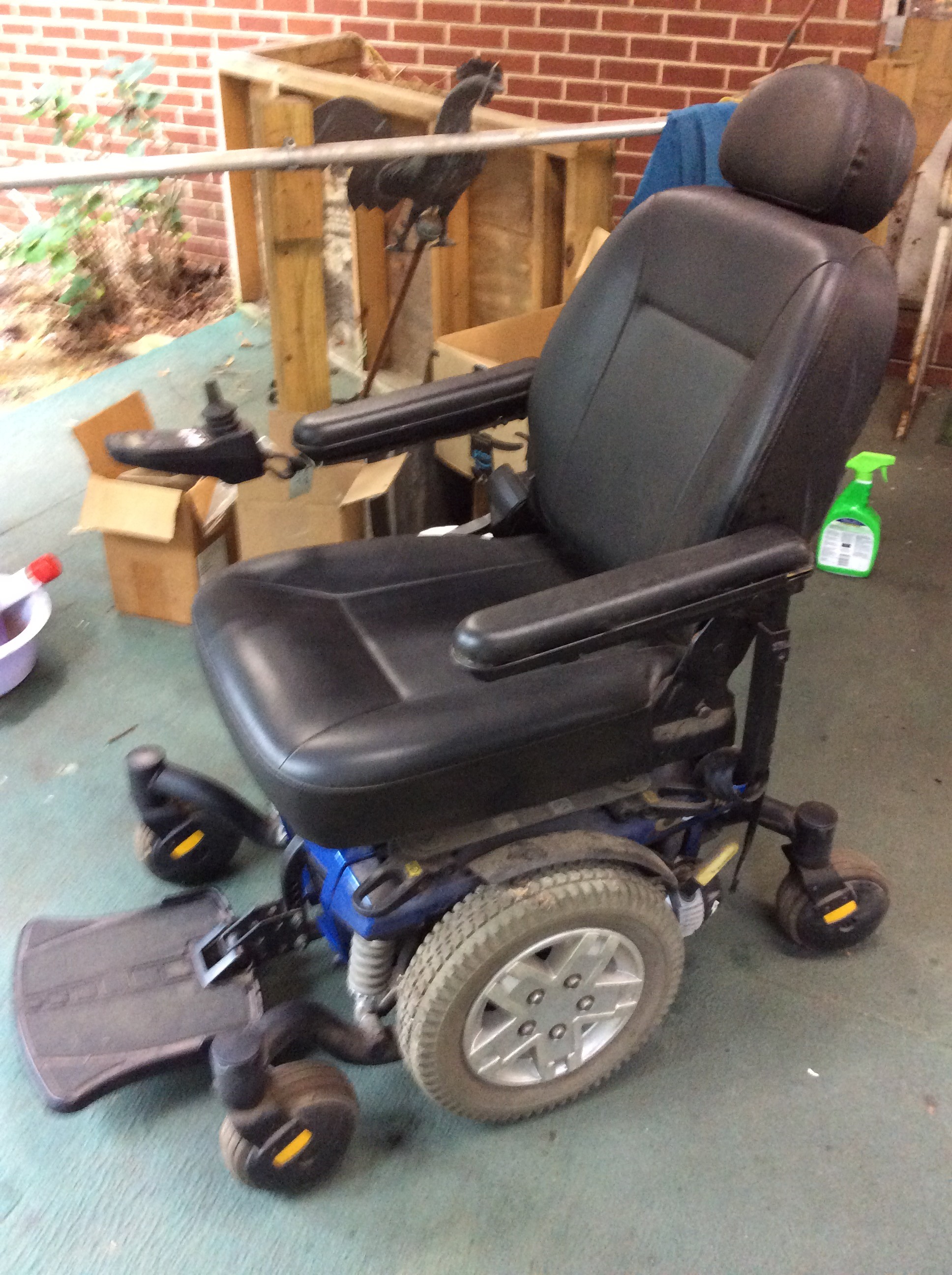 Photo 2 of Power  Chair w/ lift & hitch