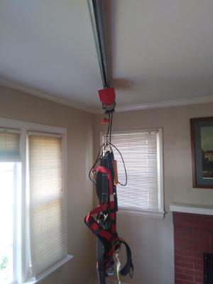 Photo 1 of Remote Controlled Electric Lift