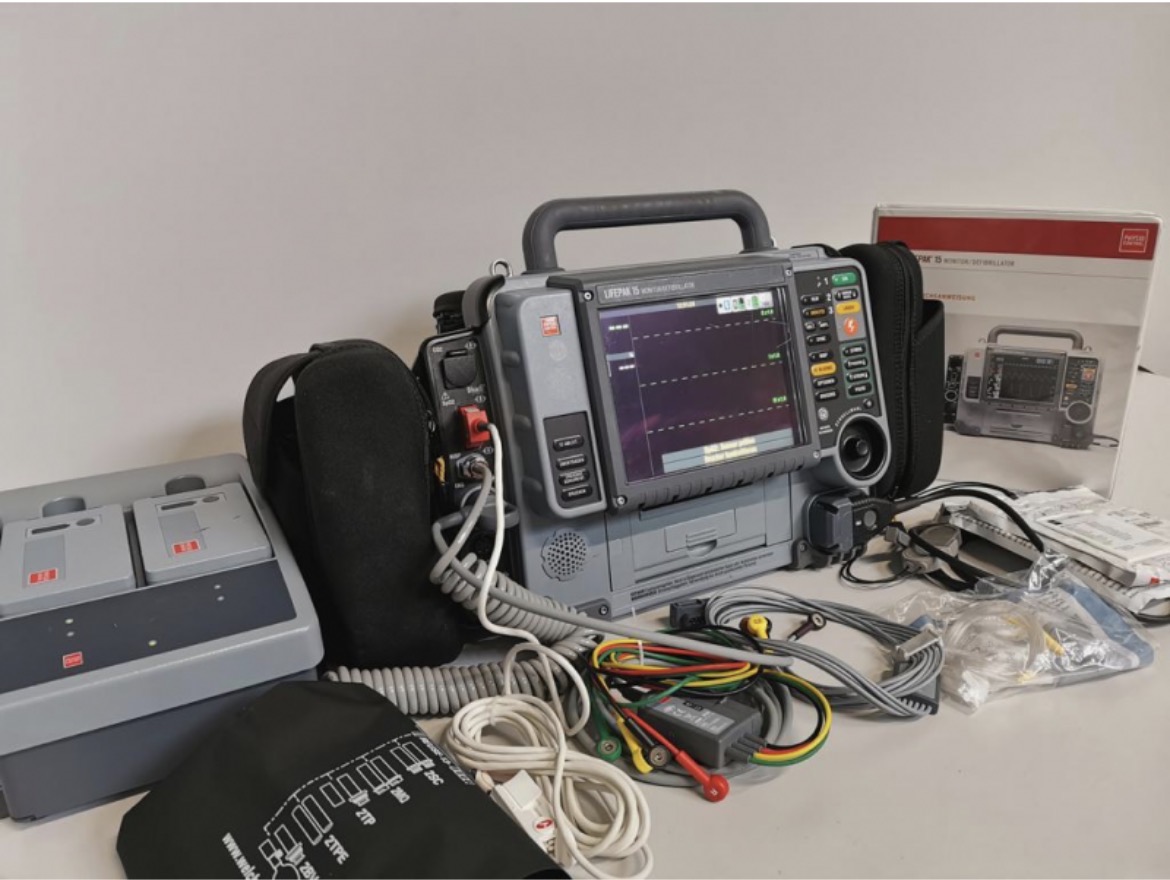 Photo 1 of Physio Control Lifepak 15