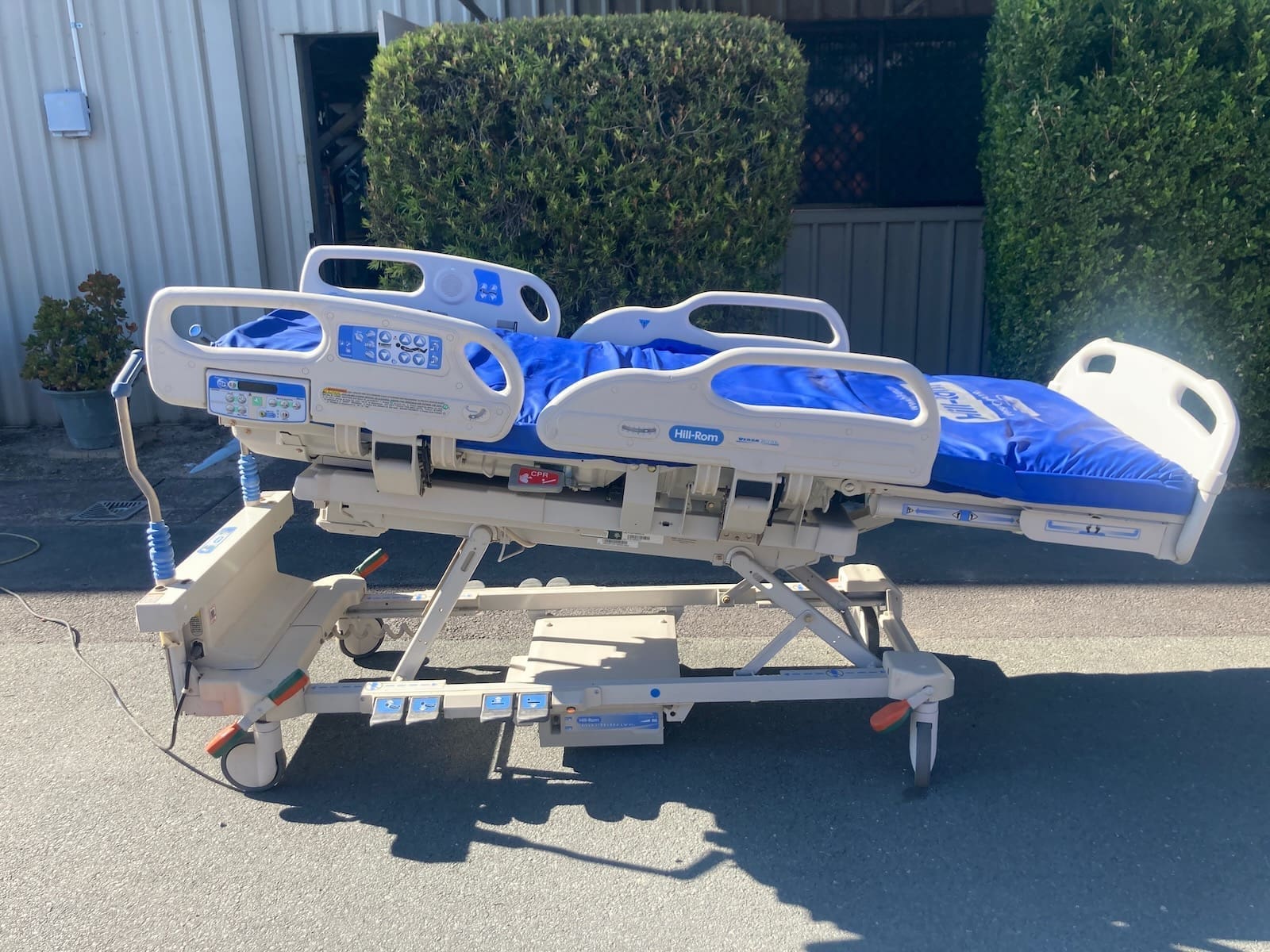 Photo 2 of Hill-Rom Versa care Hospital bed