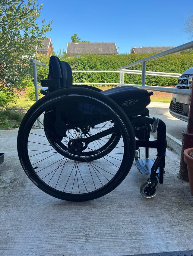 Photo 2 of Kuschall K-series Wheelchair