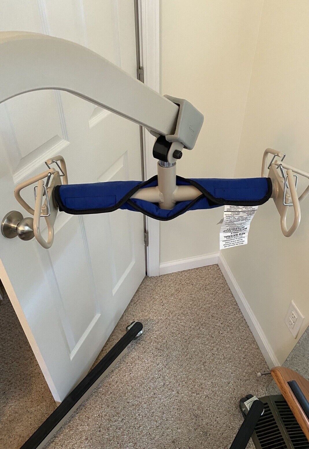 Photo 2 of Invacare Electric Patient Lift